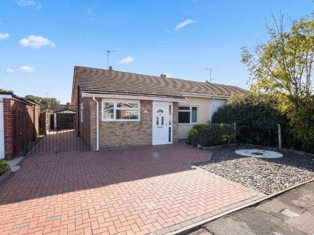 Bungalow for sale in Great Clacton, Tendring