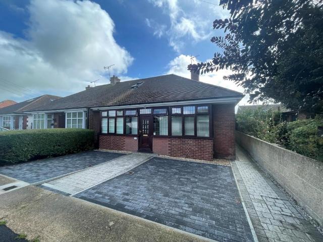 Bungalow for sale in Mill Hill, Ash