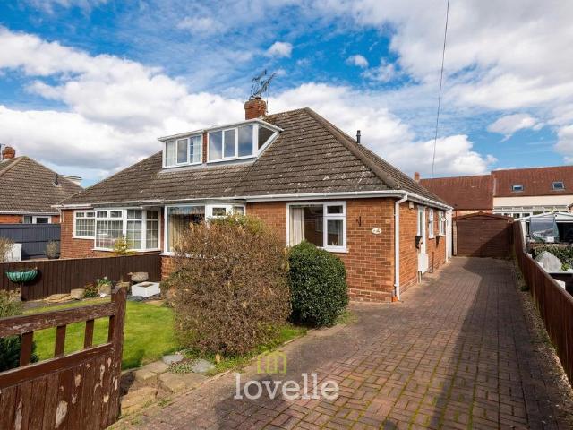 Bungalow for sale in New Waltham