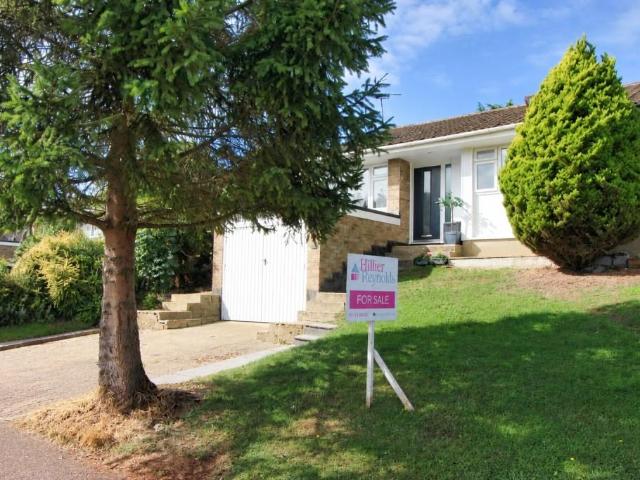 Bungalow for sale in The Butts, Kent