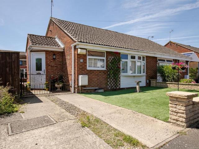Bungalow for sale in Vastern, Wiltshire