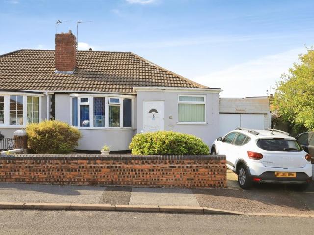 Bungalow for sale in Darlaston, Walsall