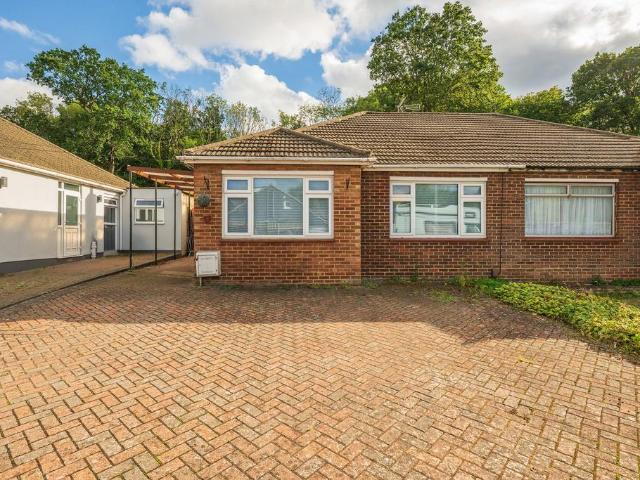 Bungalow for sale in Maypole, Dartford