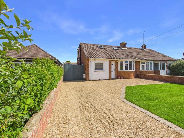 Bungalow for sale in Rustington, Clapham