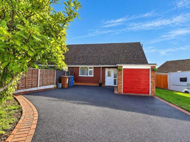 Bungalow for sale in Chase Terrace, Lichfield