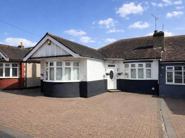Bungalow for sale in Clayhall, Greater London