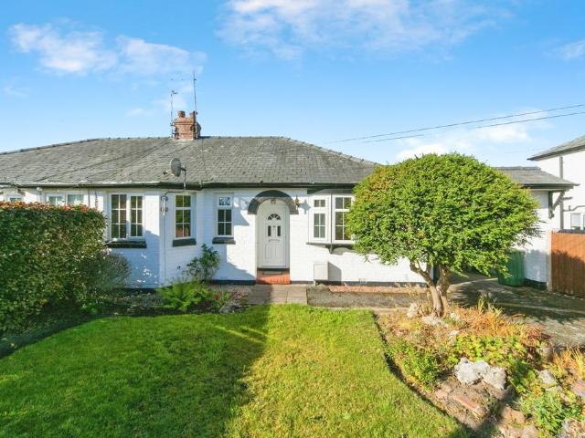 Bungalow for sale in Little Neston, West Vale