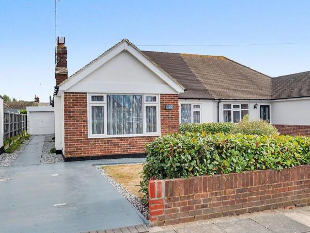 Bungalow for sale in Alton Barnes, Essex