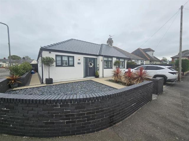 Bungalow for sale in Falcon Lodge, Wales