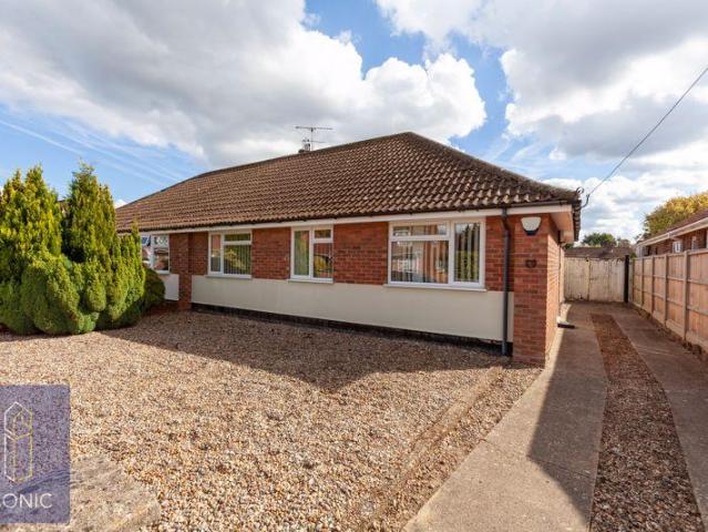 Bungalow for sale in Crostwick, Norfolk