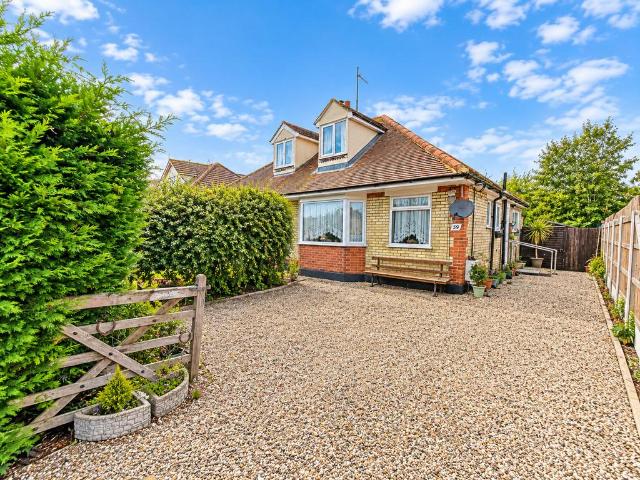 Bungalow for sale in Dale Hill, Essex