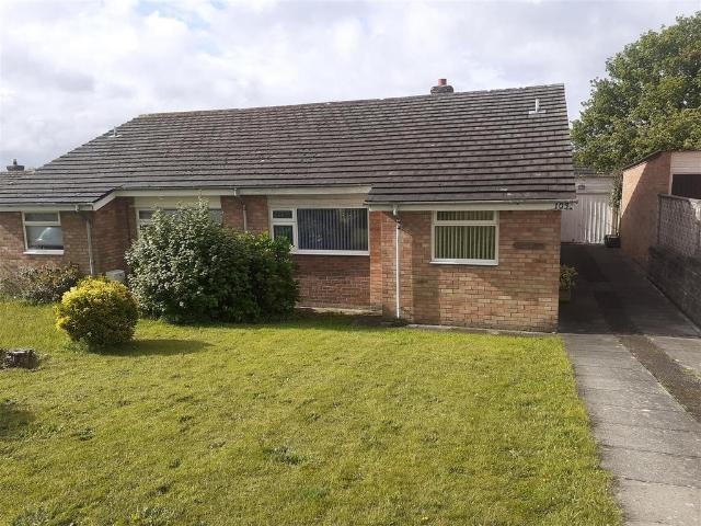 Bungalow for sale in Waun Fawr, Wales
