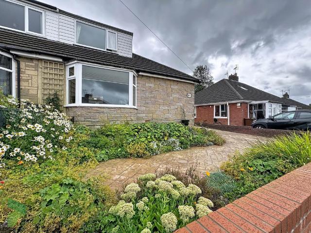 Bungalow for sale in Knuzden, Backburn