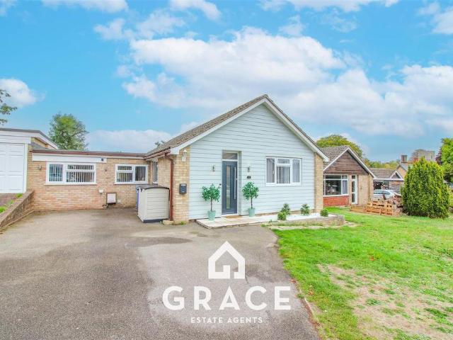 Bungalow for sale in Sproughton, Babergh