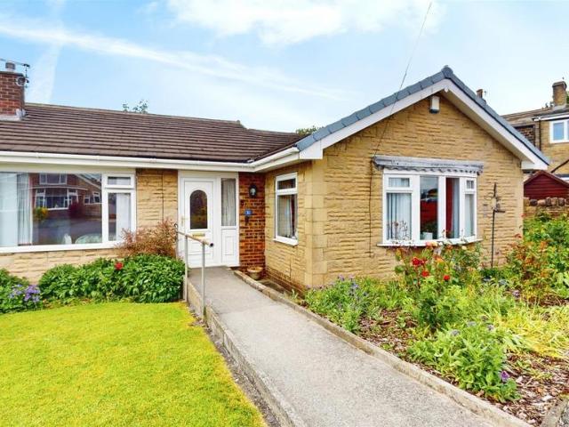 Bungalow for sale in Halifax, Top Shelf