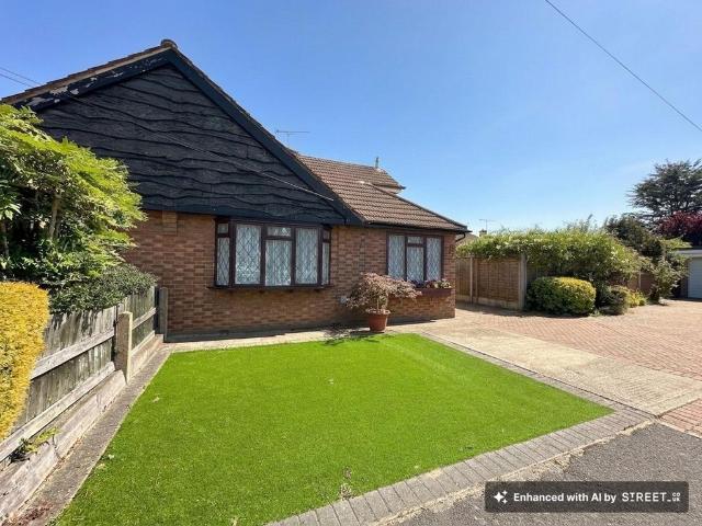 Bungalow for sale in South Green, Basildon