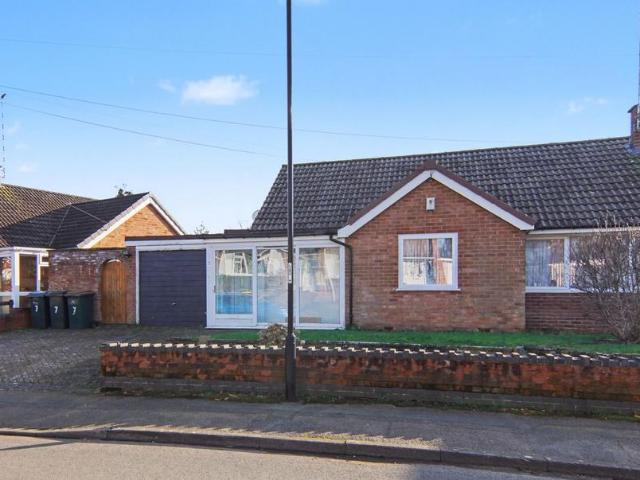 Bungalow for sale in Eastern Green, West Midlands