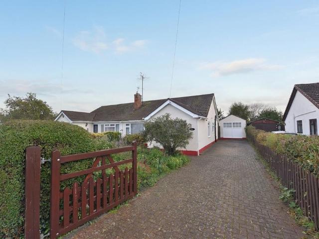 Bungalow for sale in Offord D'Arcy, Huntingdonshire