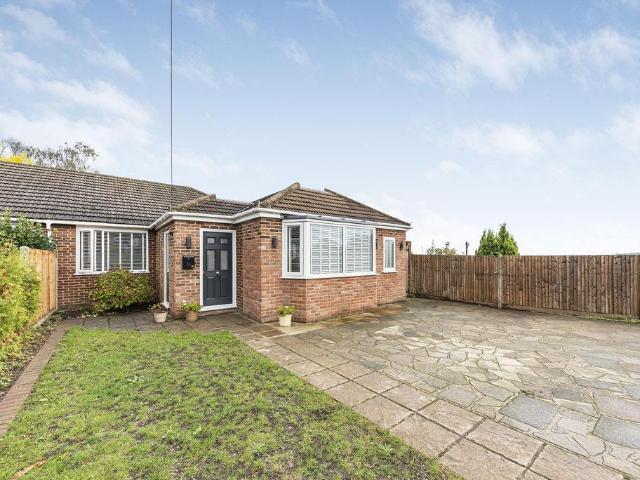 Bungalow for sale in Maypole, Dartford