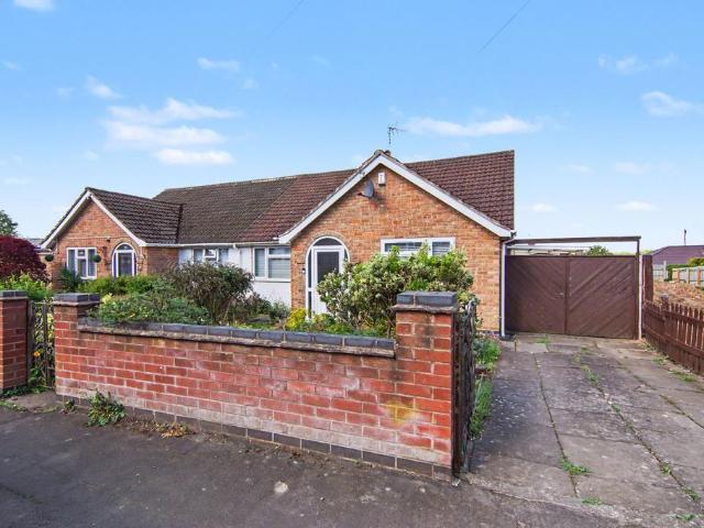 Bungalow for sale in Bedworth Heath, Camp Hill