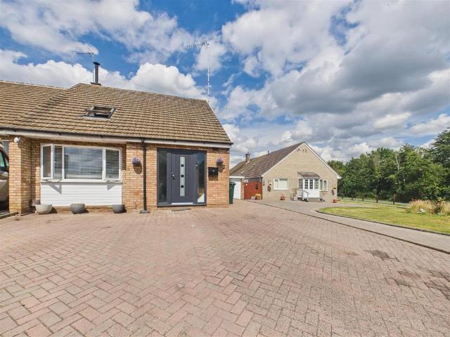 Bungalow for sale in Cheylesmore, West Midlands