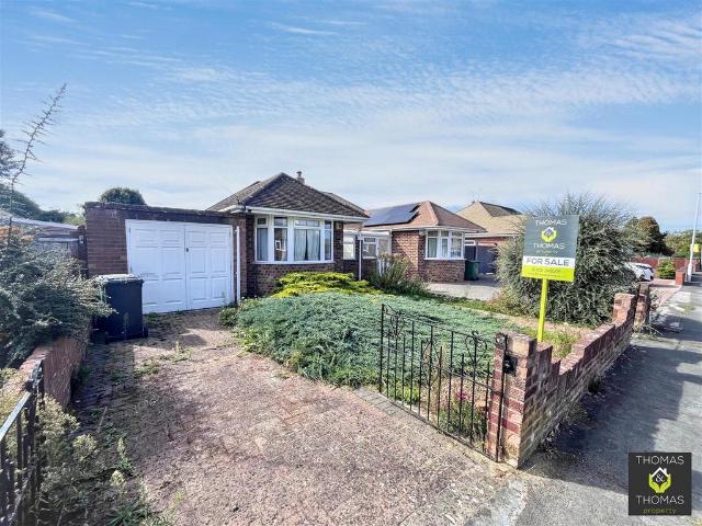 Bungalow for sale in Hucclecote, Gloucester