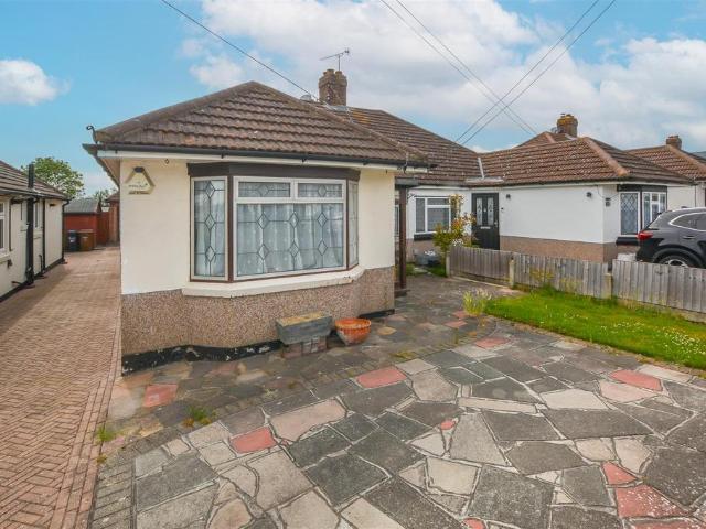 Bungalow for sale in Navestock Side, Essex