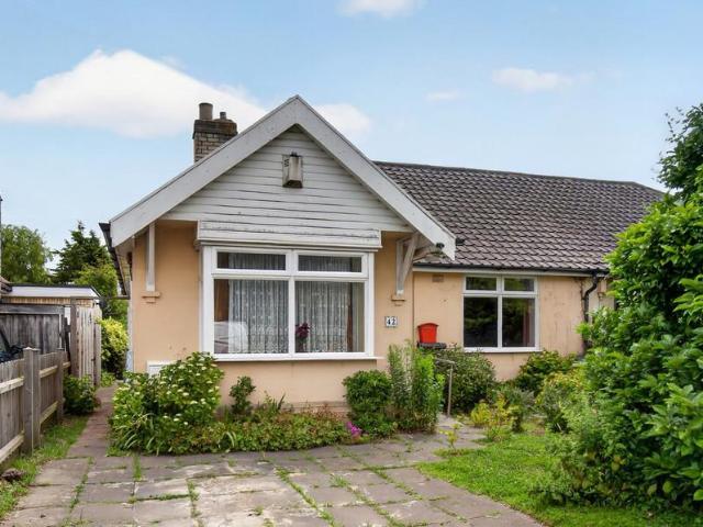 Bungalow for sale in Felixstowe, Eastbridge