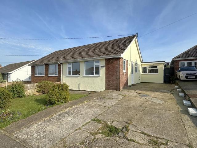 Bungalow for sale in Nelson Park, Ash