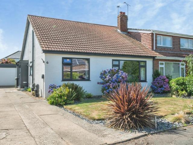 Bungalow for sale in Comers, Norfolk