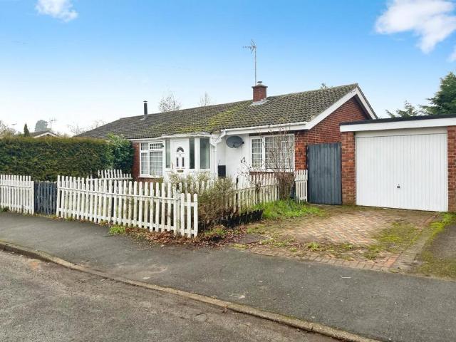Bungalow for sale in Weeting-with-Broomhill, East Tuddenham