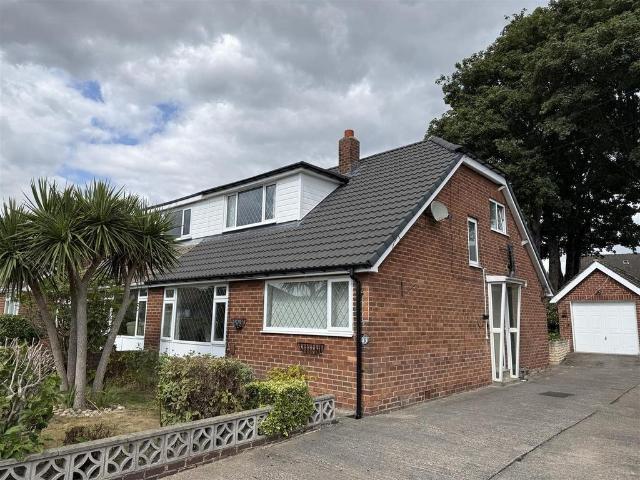 Bungalow for sale in Mirfield, West Yorkshire