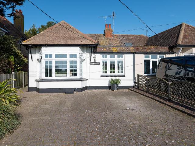 Bungalow for sale in Barling Magna, Barling