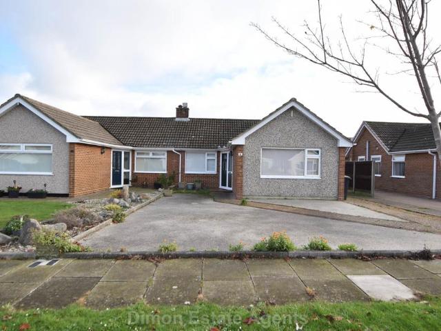 Bungalow for sale in Middlecroft, Hampshire