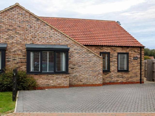 Bungalow for sale in Sturton, Scawby