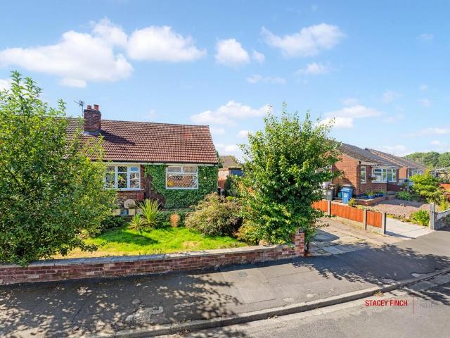 Bungalow for sale in Higher Irlam, Salford