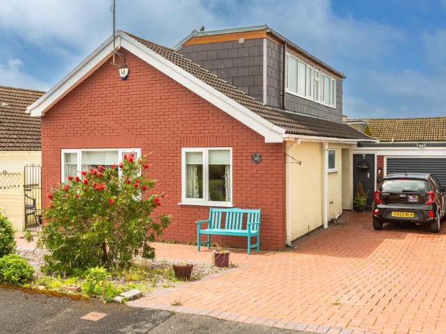 Bungalow for sale in Bishopston, Wales
