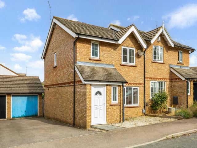Bungalow for sale in Hertford, Colliers End