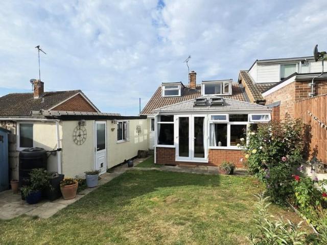 Bungalow for sale in Brackley, Northamptonshire