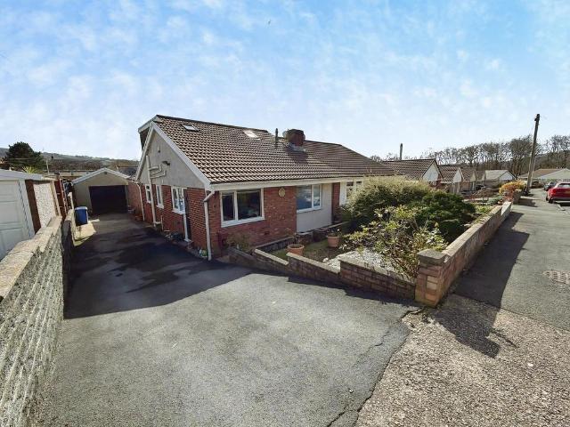 Bungalow for sale in Clydach, Wales