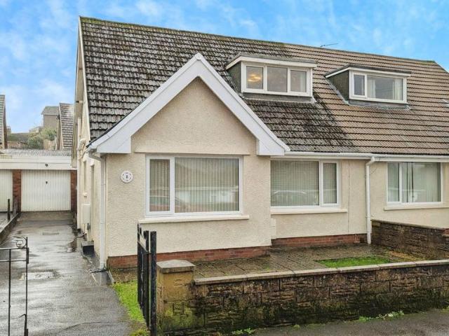 Bungalow for sale in Nangreaves, Wales