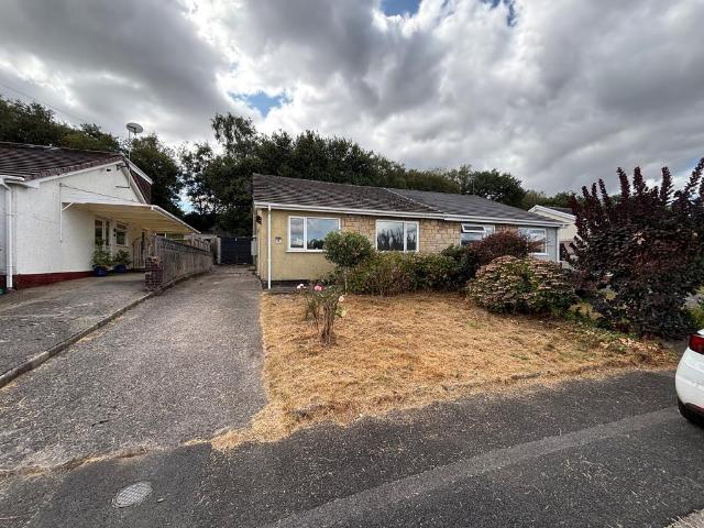 Bungalow for sale in St Martins, Caerphilly