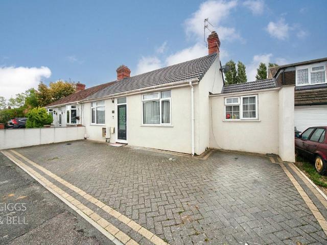 Bungalow for sale in Spring Park, Luton