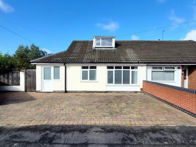Bungalow for sale in Elmfield, Leicestershire