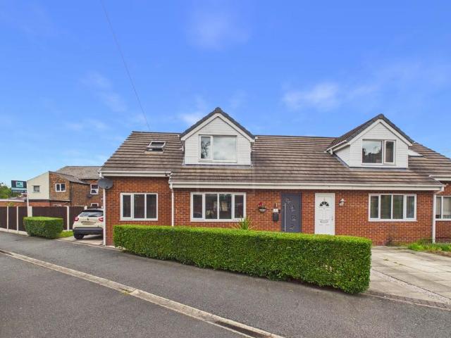 Bungalow for sale in Fairfield, Warrington