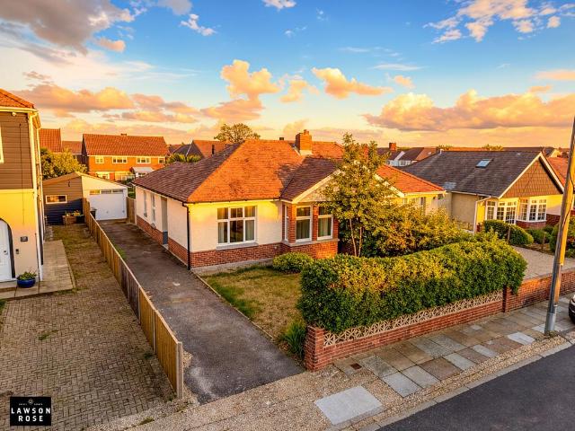 Bungalow for sale in Drayton, City Of Portsmouth