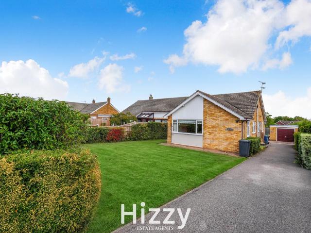 Bungalow for sale in Chelmondiston, Suffolk