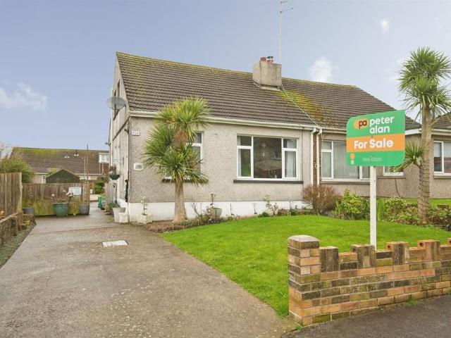 Bungalow for sale in Cefn Glas, Wales