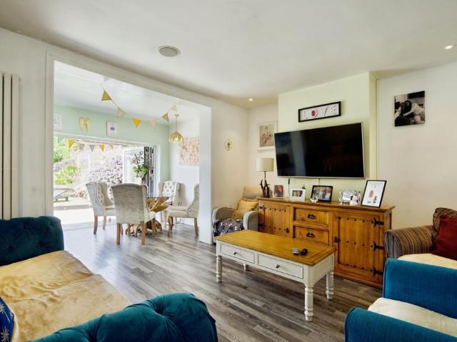 Bungalow for sale in Harold Wood, Greater London