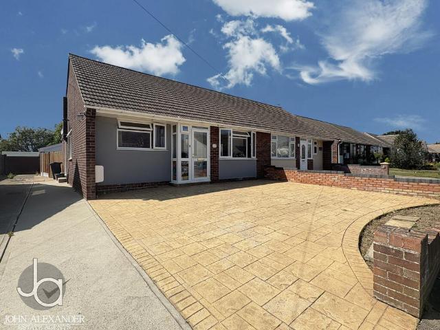 Bungalow for sale in Upper Dovercourt, Tendring